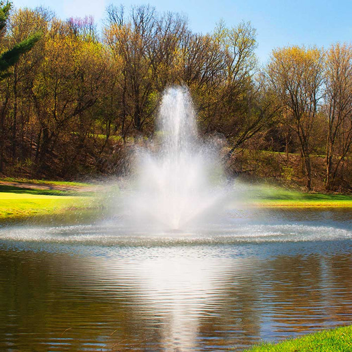 Kasco Marine 2.3JF Floating 2 HP Fountain Balsam Display Pattern at Paragon Ponds