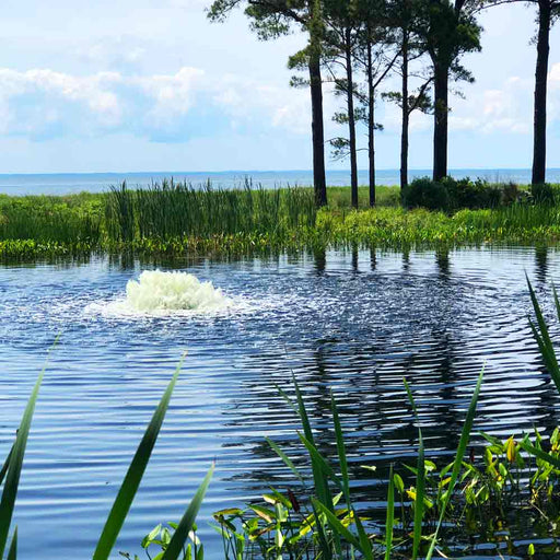 Kasco Marine Surface Aerator 3/4 HP 3400AF 120V in Use by Ocean at Paragon Ponds