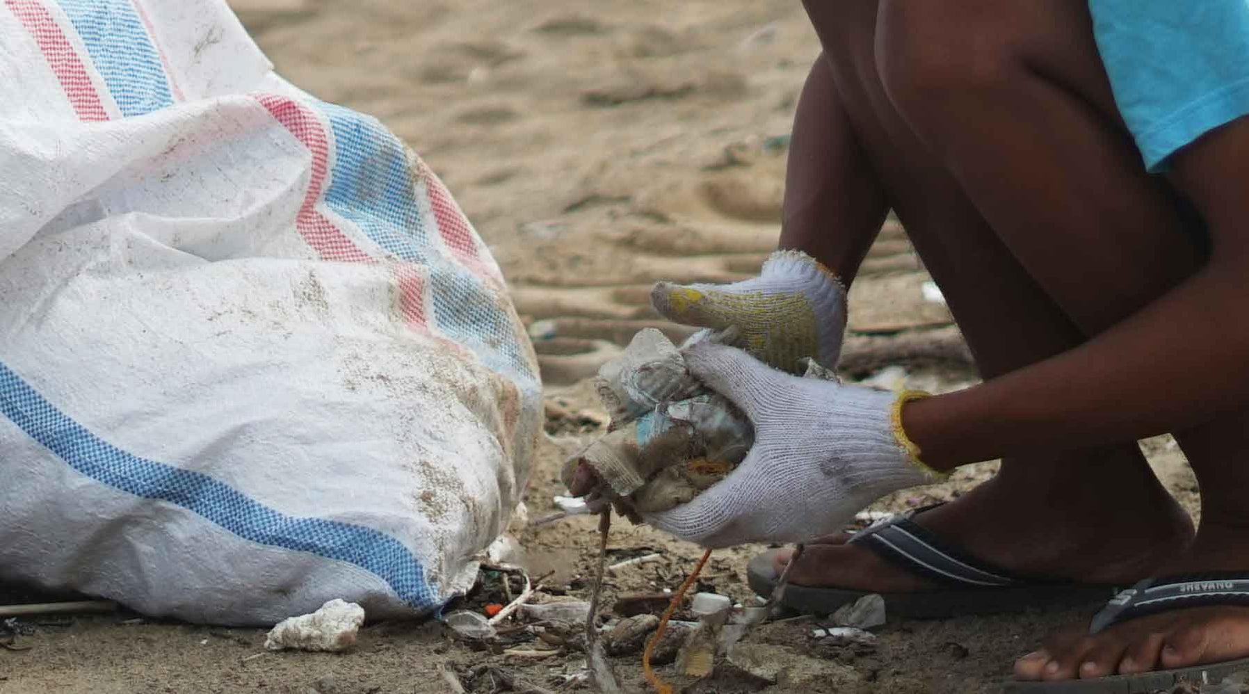 Paragon Ponds Funding the Collection of Ocean Plastic with the Help ...